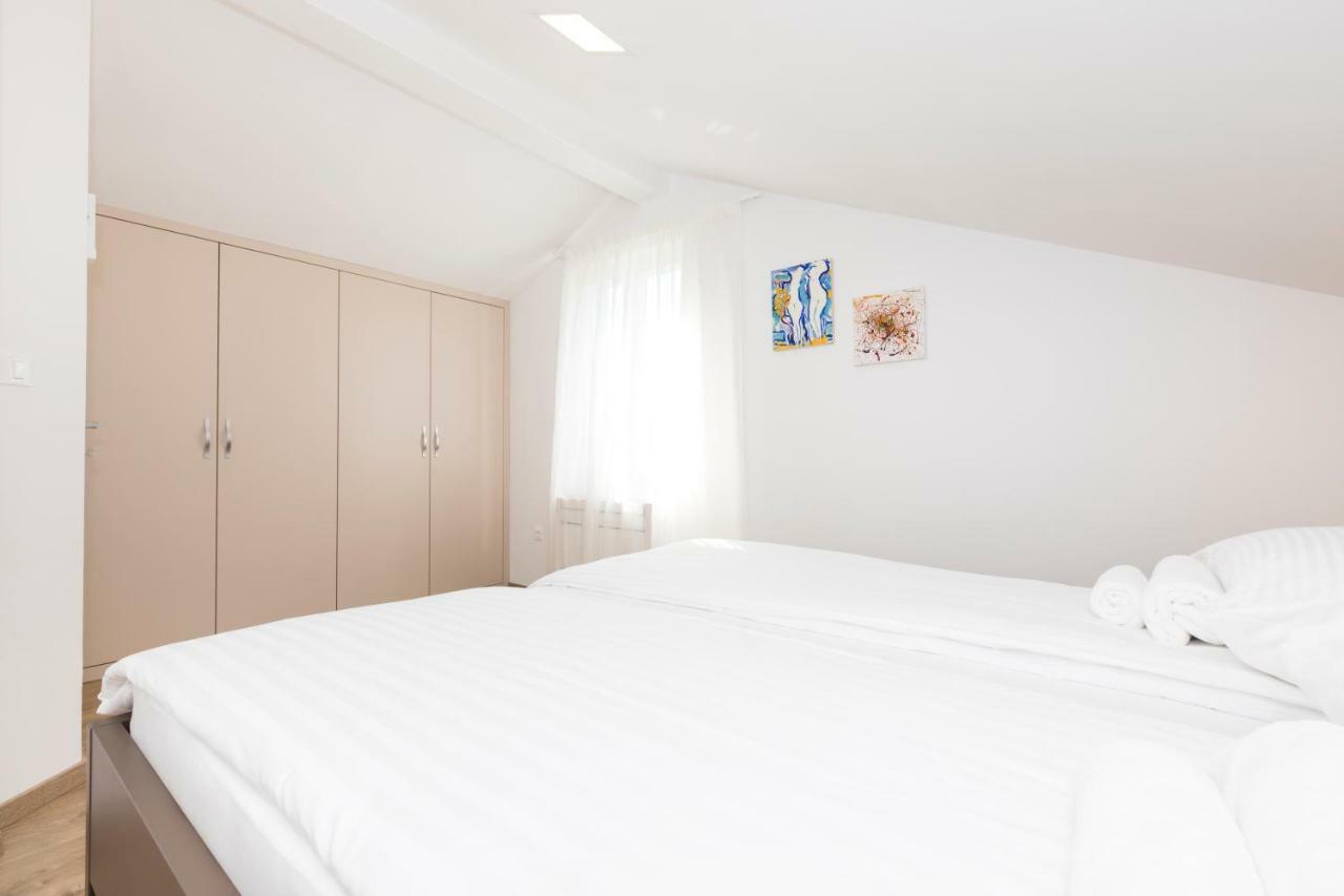 Villa Artaturi Mali Losinj Luaran gambar