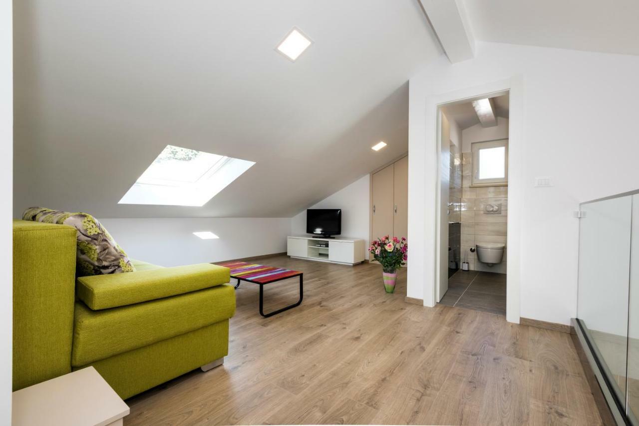 Villa Artaturi Mali Losinj Luaran gambar